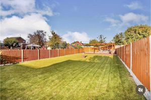 Photo 14- click for photo gallery